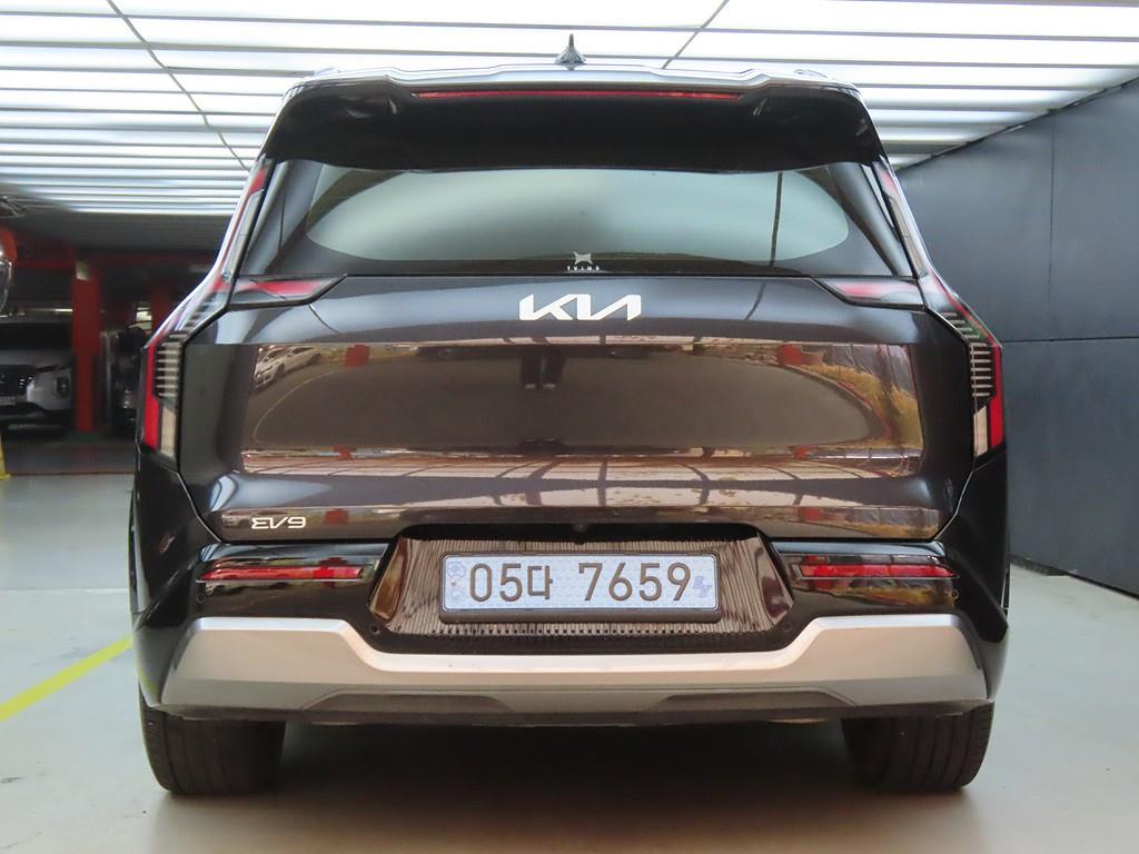 KIA EV9 - Vista 4