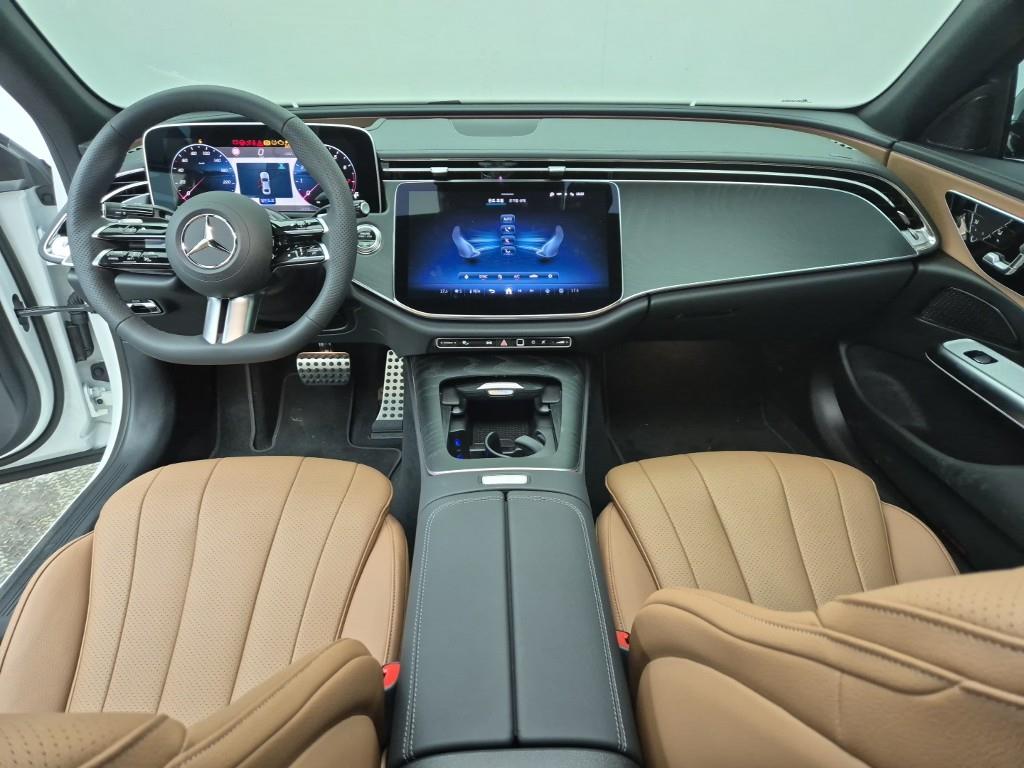 Mercedes Benz E class - Vista 5