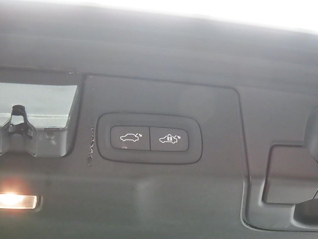 Volvo XC60 2022 Blanco - Importación desde Corea - HF Imports Iquique - Foto 10