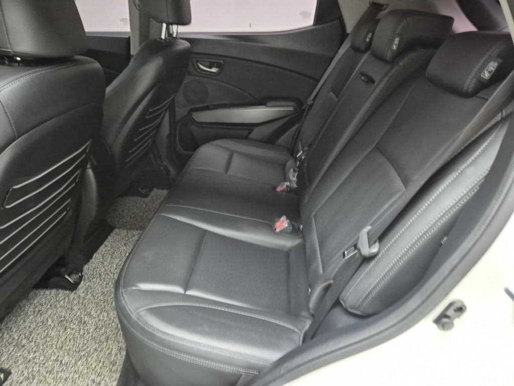 Ssangyong Tivoli - Vista 12