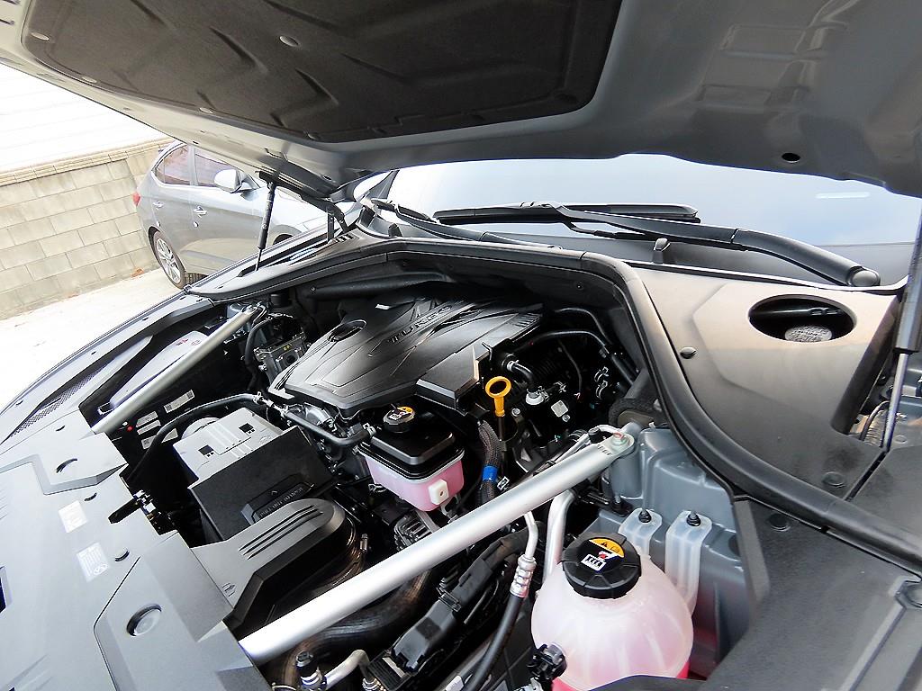 Genesis GV70 2025 Gris - Importación desde Corea - HF Imports Iquique - Foto 19