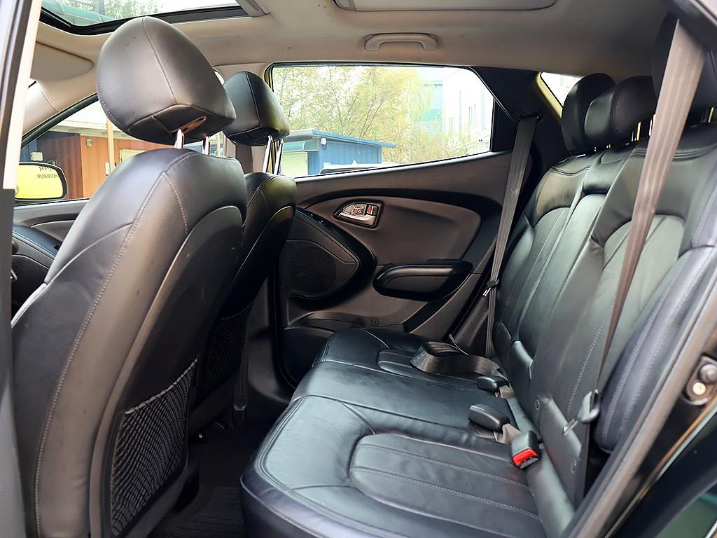 HYUNDAI Tucson 2010 Negro - Importación desde Corea - HF Imports Iquique - Foto 13