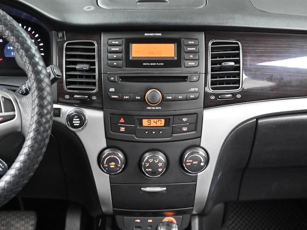 Ssangyong Korando 2012 Negro - Importación desde Corea - HF Imports Iquique - Foto 14