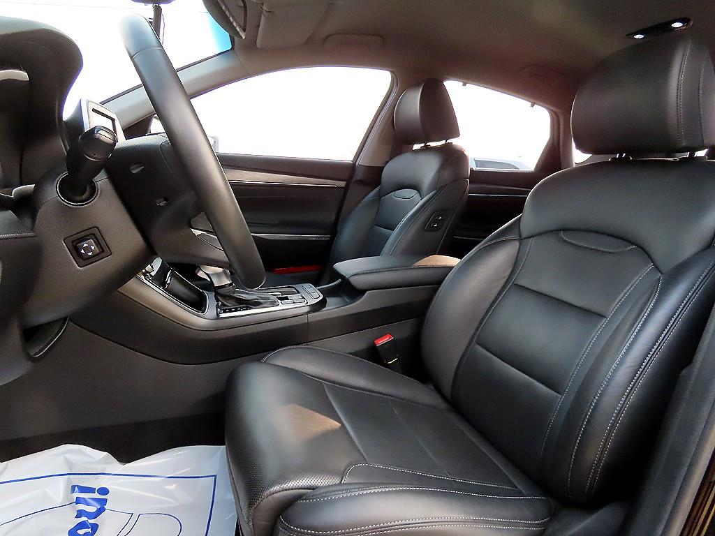 HYUNDAI Grandeur - Vista 5