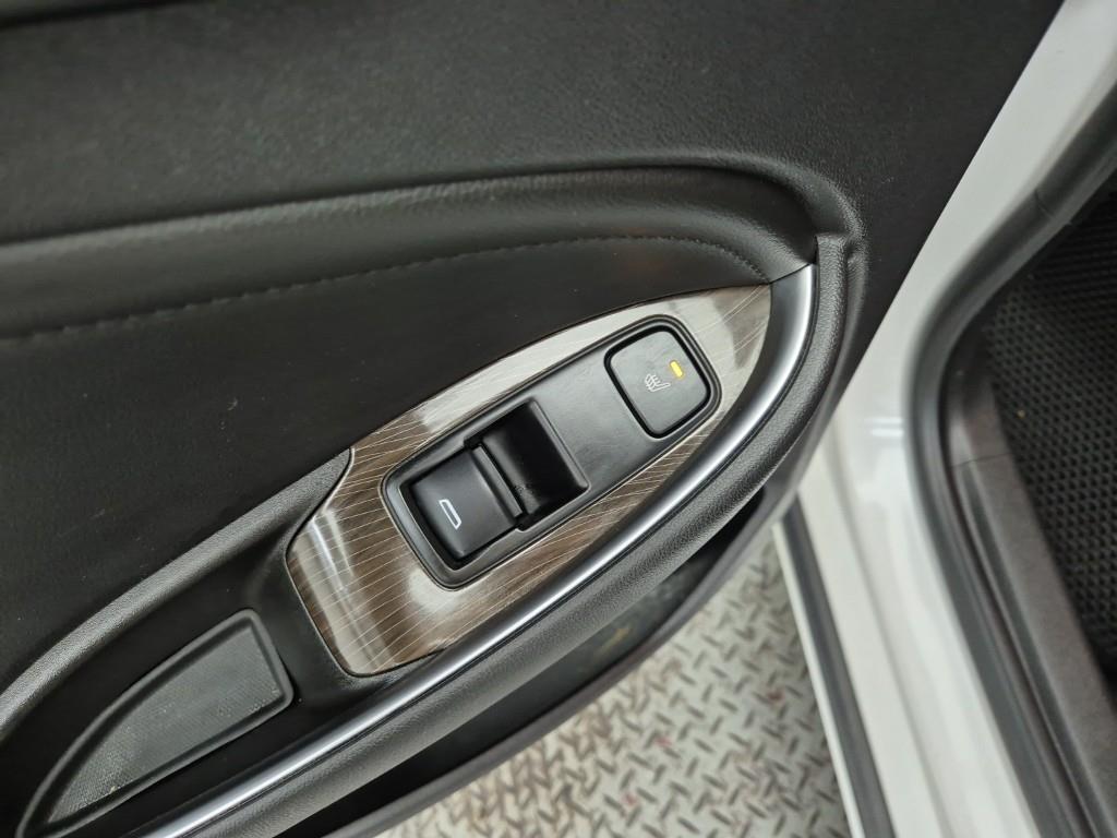 Chevrolet Malibu 2018 Blanco - Importación desde Corea - HF Imports Iquique - Foto 18