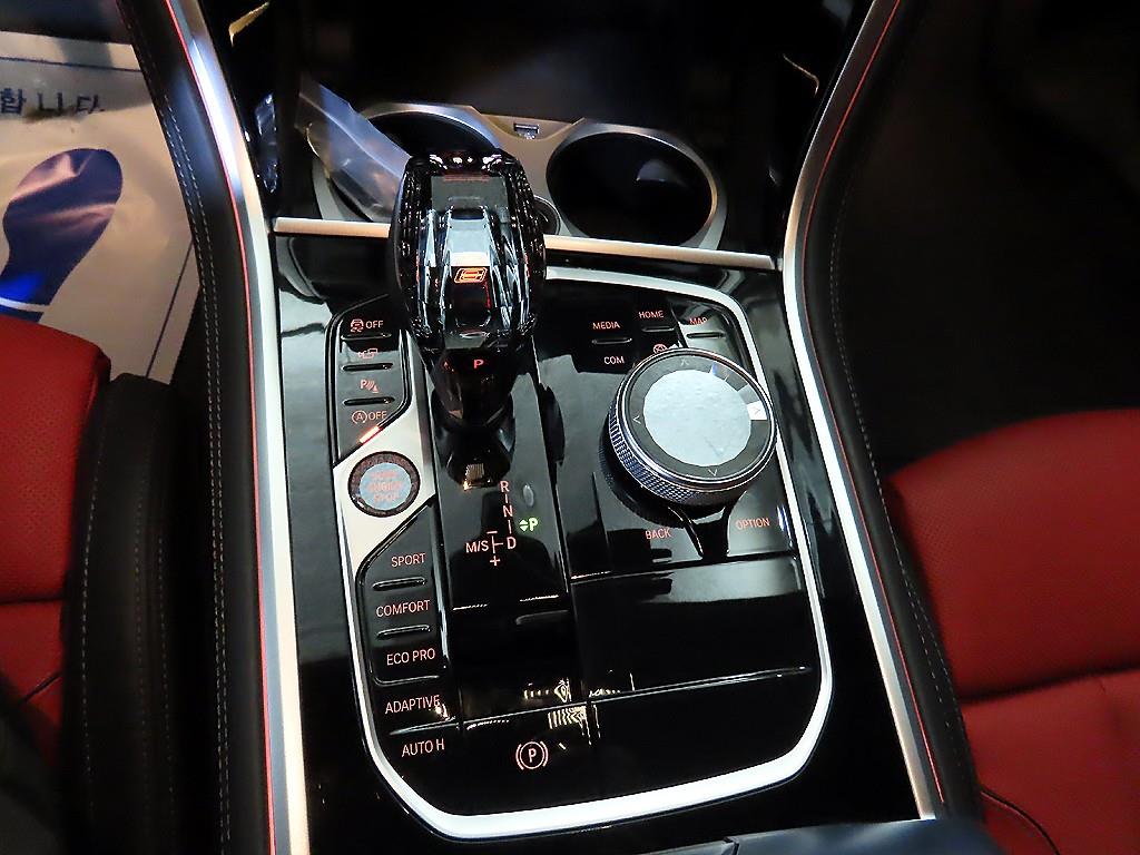 BMW 8 Series - Vista 12