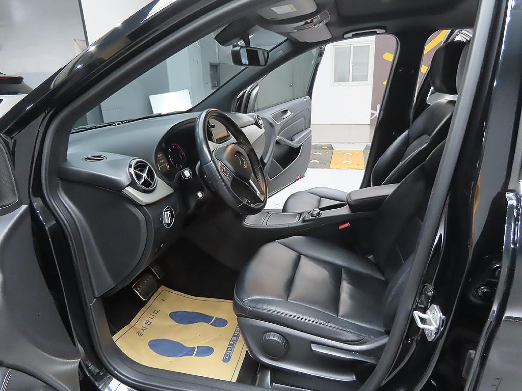 Mercedes Benz B Class (MY B) 2013 Negro - Importación desde Corea - HF Imports Iquique - Foto 11