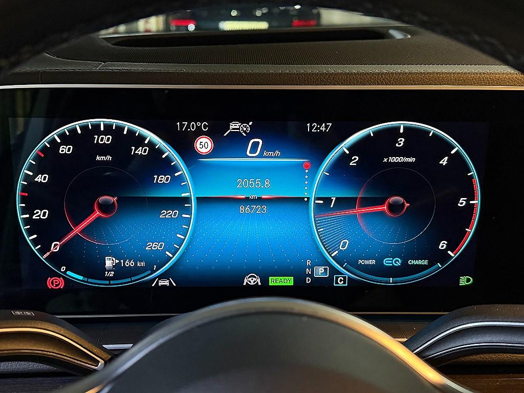 Mercedes Benz GLE Class - Vista 10