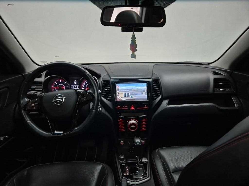 Ssangyong Tivoli - Vista 7