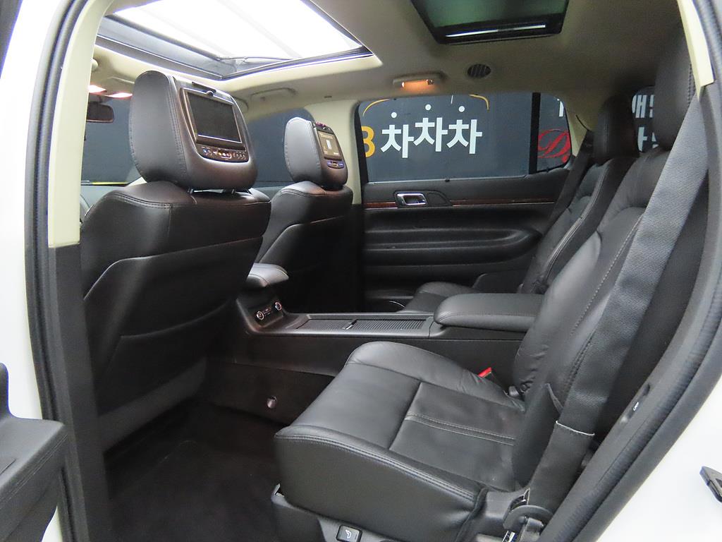 Lincoln MKT - Vista 6