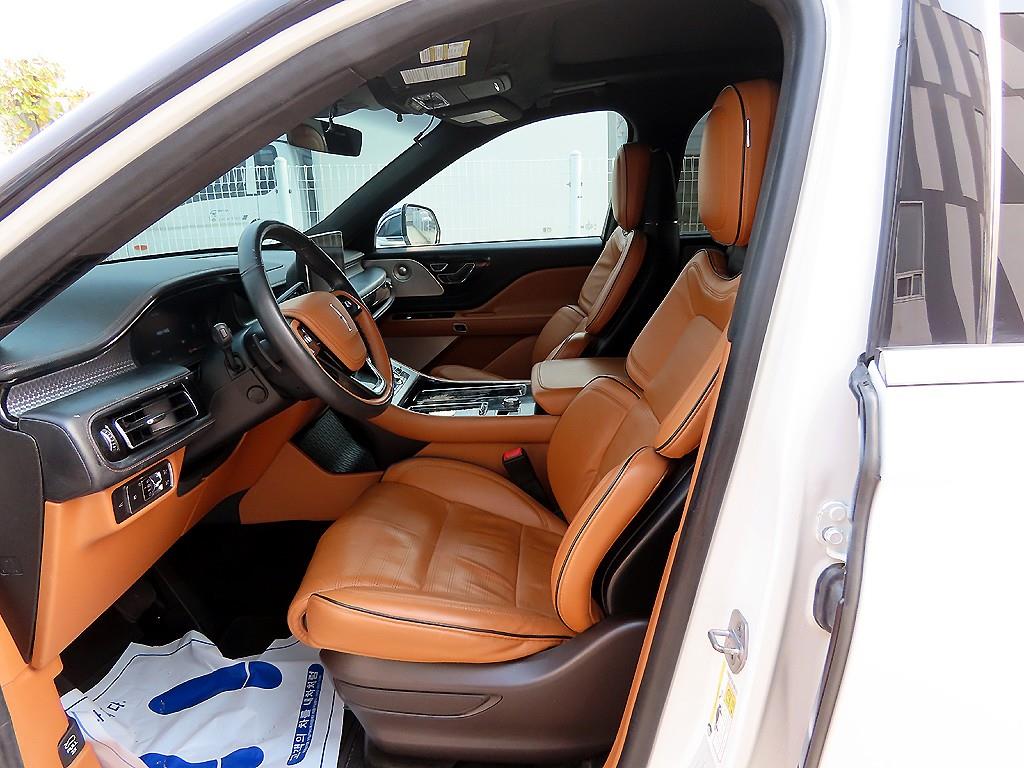 Lincoln Aviator - Vista 5