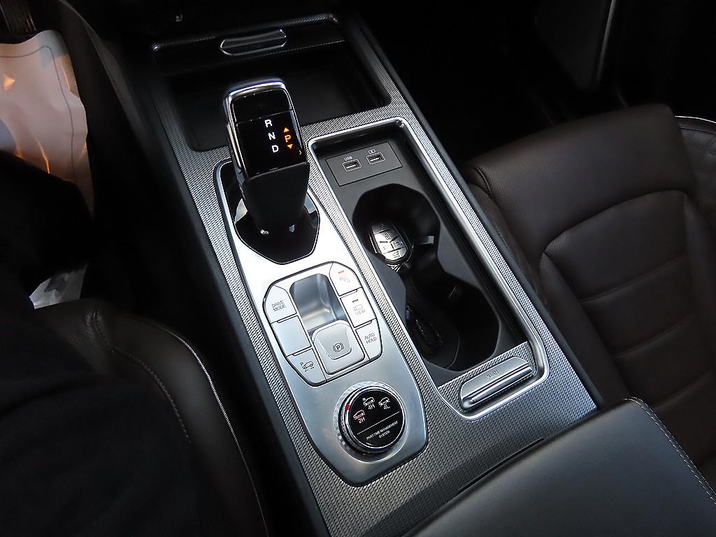 Ssangyong Rexton - Vista 10