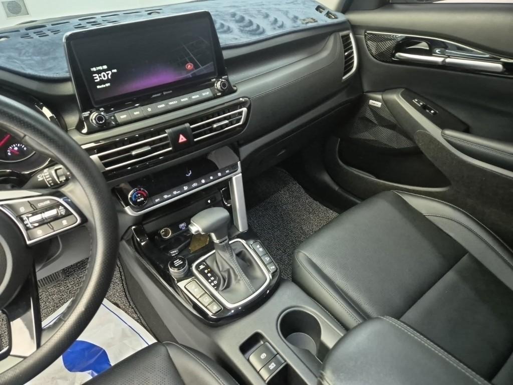 KIA Seltos - Vista 10