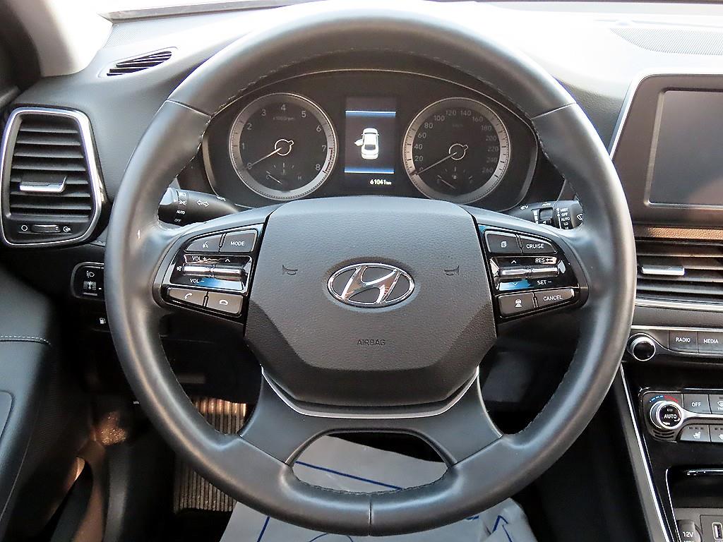 HYUNDAI Grandeur - Vista 7