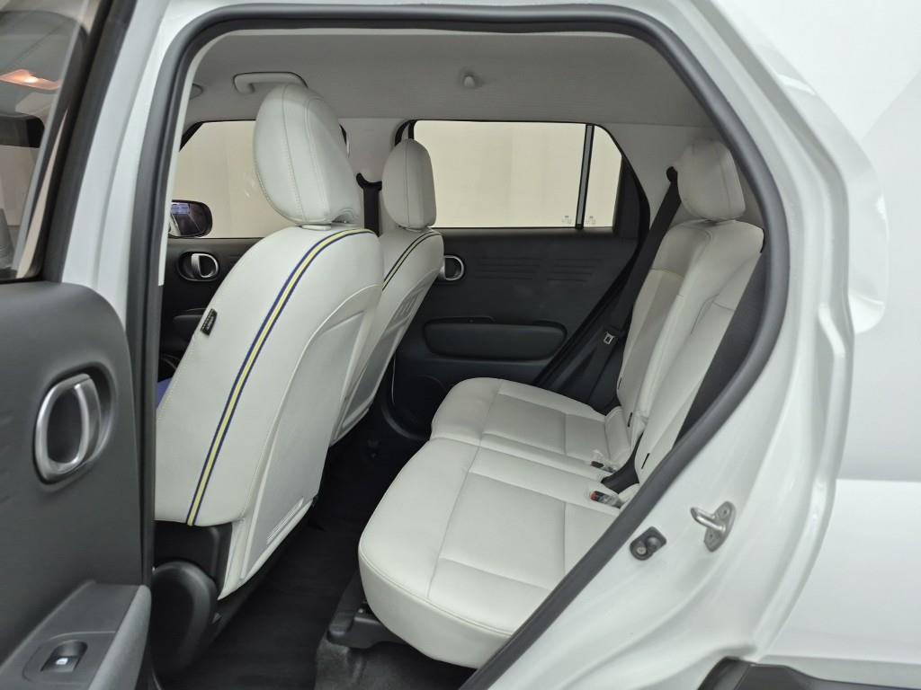 HYUNDAI Casper - Vista 12