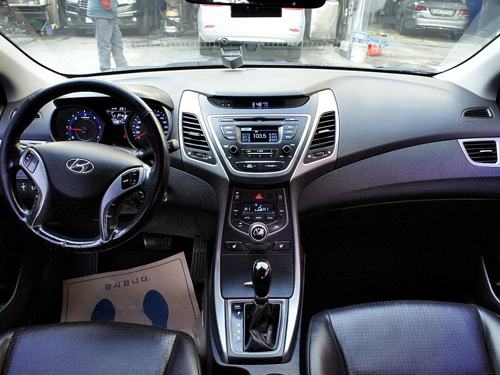 HYUNDAI Avante 2016 Gris - Importación desde Corea - HF Imports Iquique - Foto 7