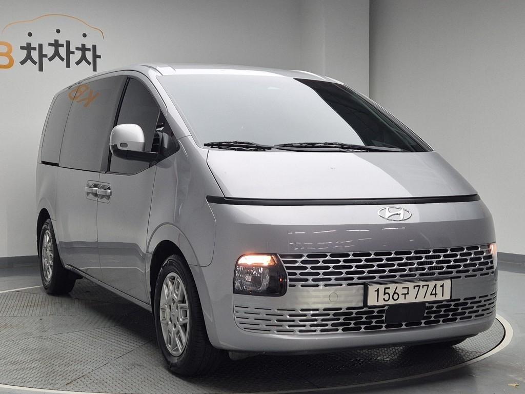 HYUNDAI Staria - Vista 4