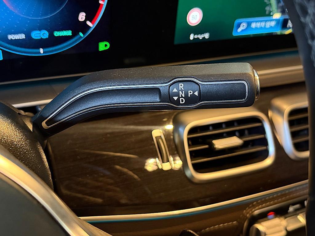 Mercedes Benz GLE Class - Vista 12