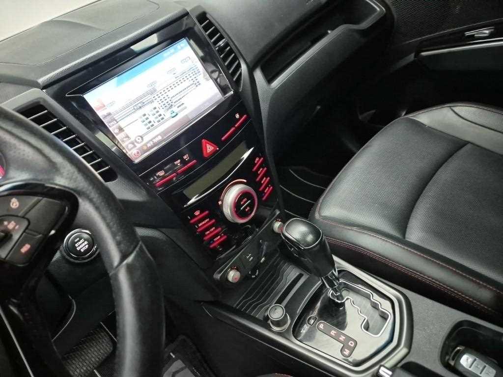 Ssangyong Tivoli - Vista 10