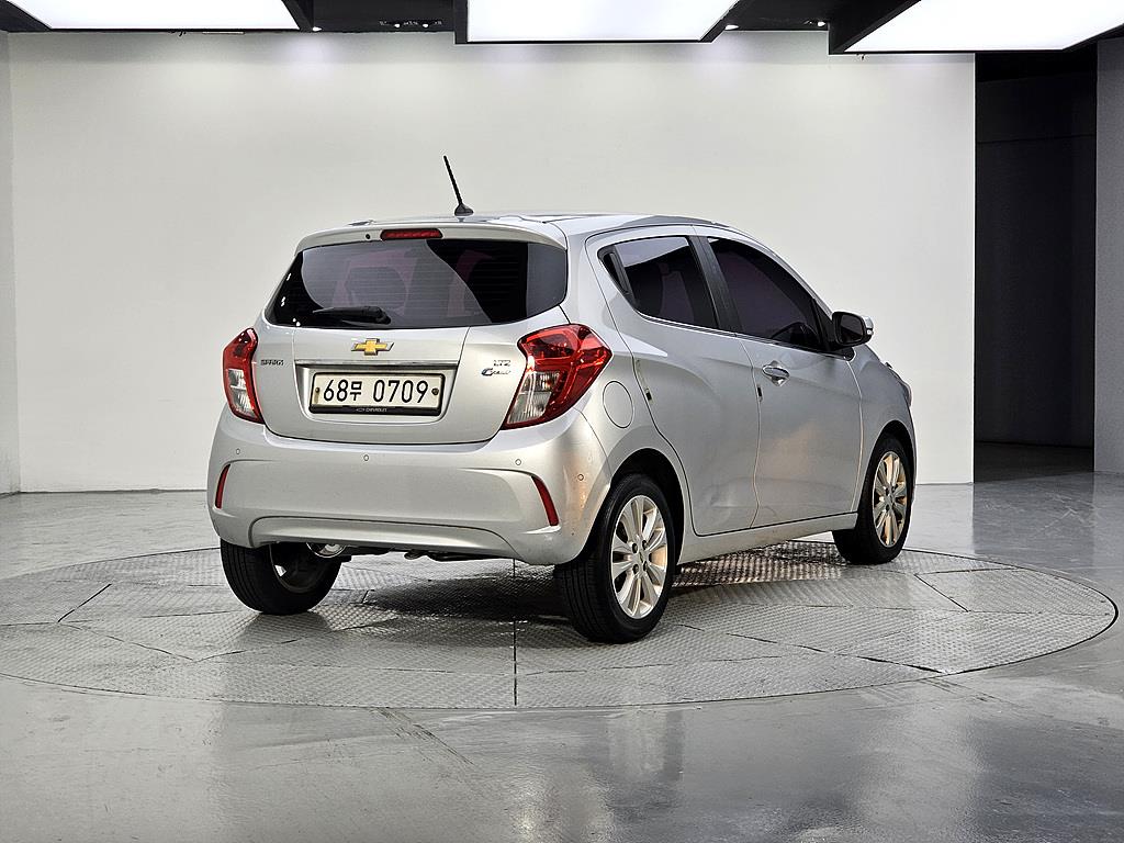 Chevrolet Spark - Vista 4