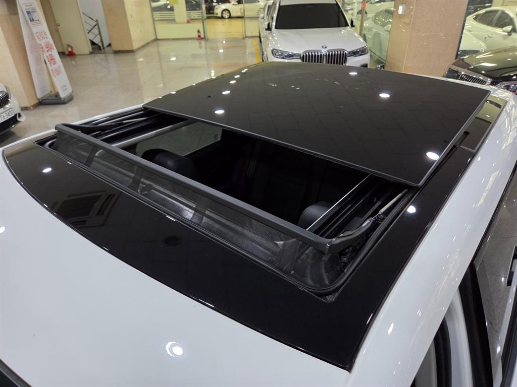 Land Rover Range Rover Bike 2023 Blanco - Importación desde Corea - HF Imports Iquique - Foto 17