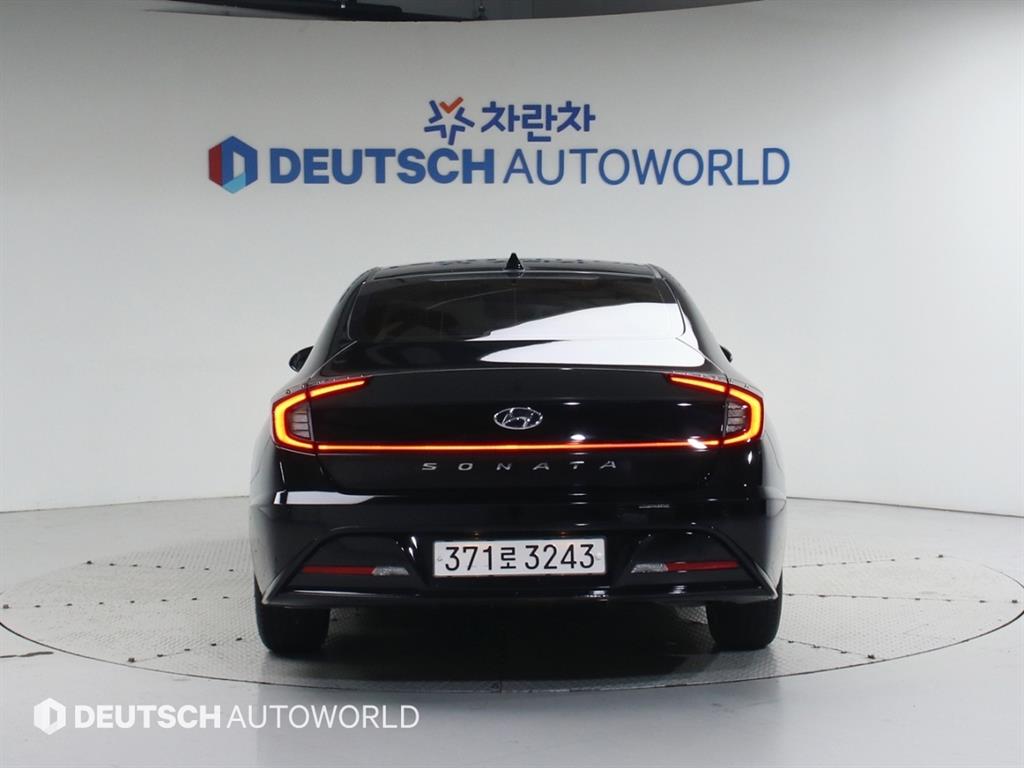 HYUNDAI Sonata - Vista 4