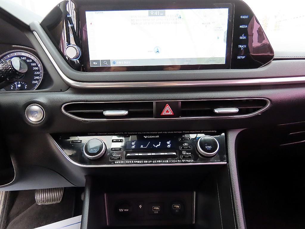 HYUNDAI Sonata - Vista 12