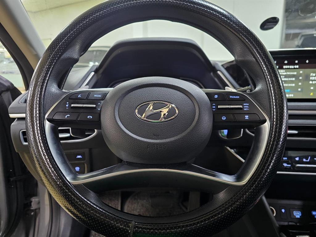 HYUNDAI Sonata - Vista 10