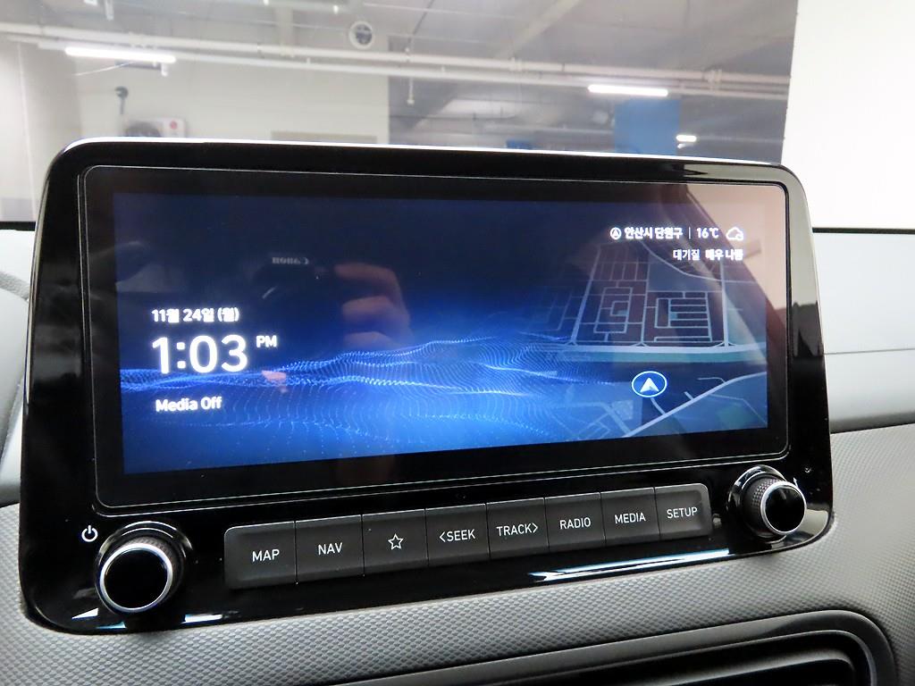 HYUNDAI Kona - Vista 9