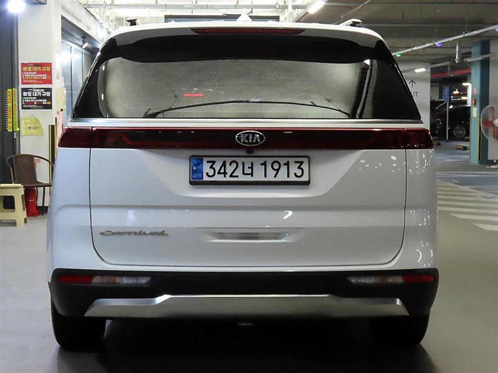 KIA Carnival - Vista 5