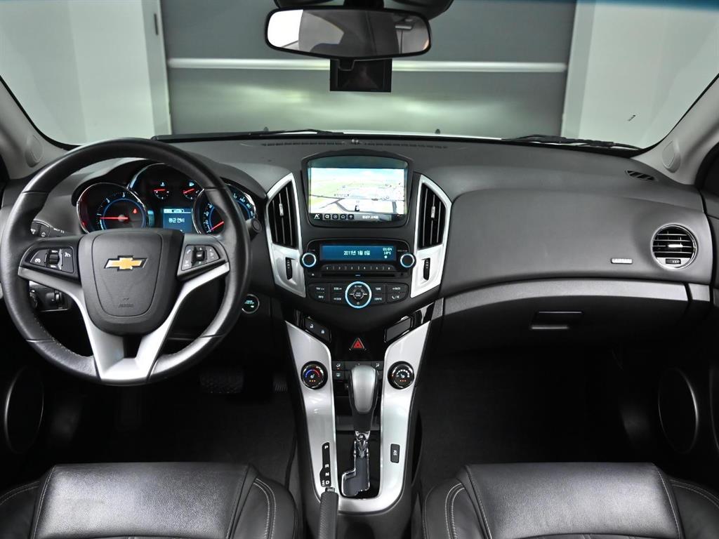 Chevrolet Cruise - Vista 7