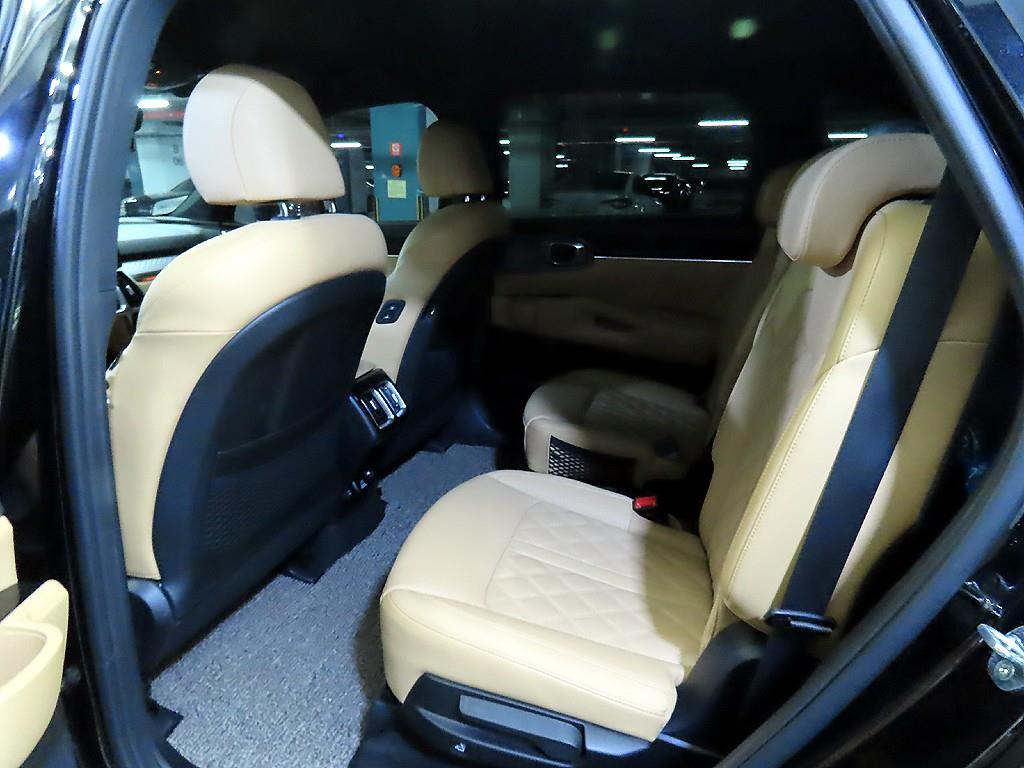 KIA Sorento - Vista 7