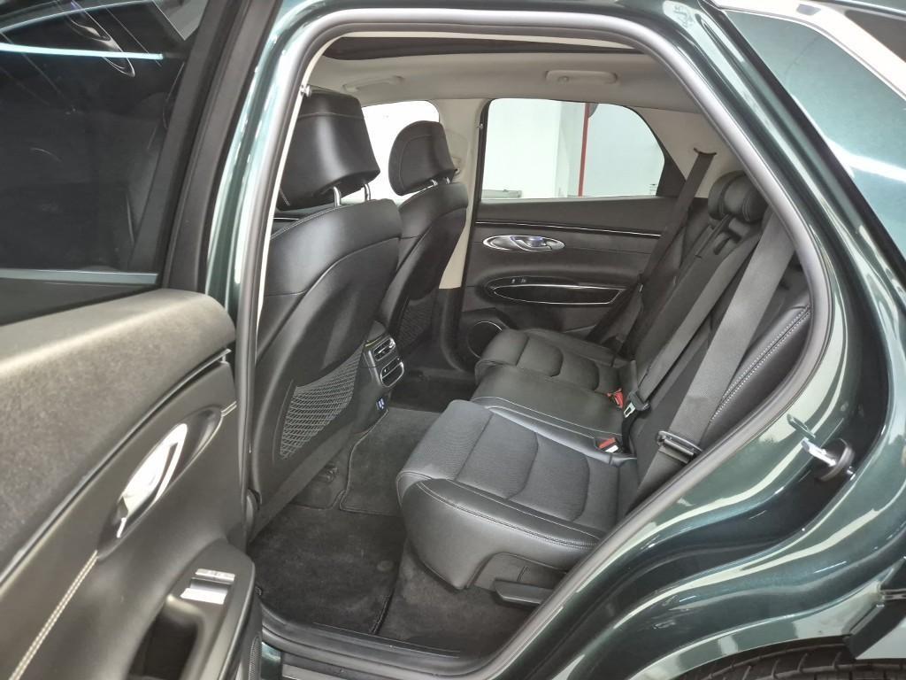 Genesis GV70 - Vista 12