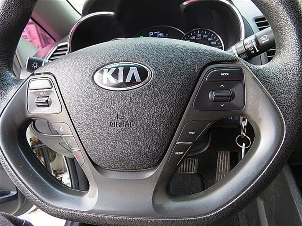 KIA K3 2016 Blanco - Importación desde Corea - HF Imports Iquique - Foto 9