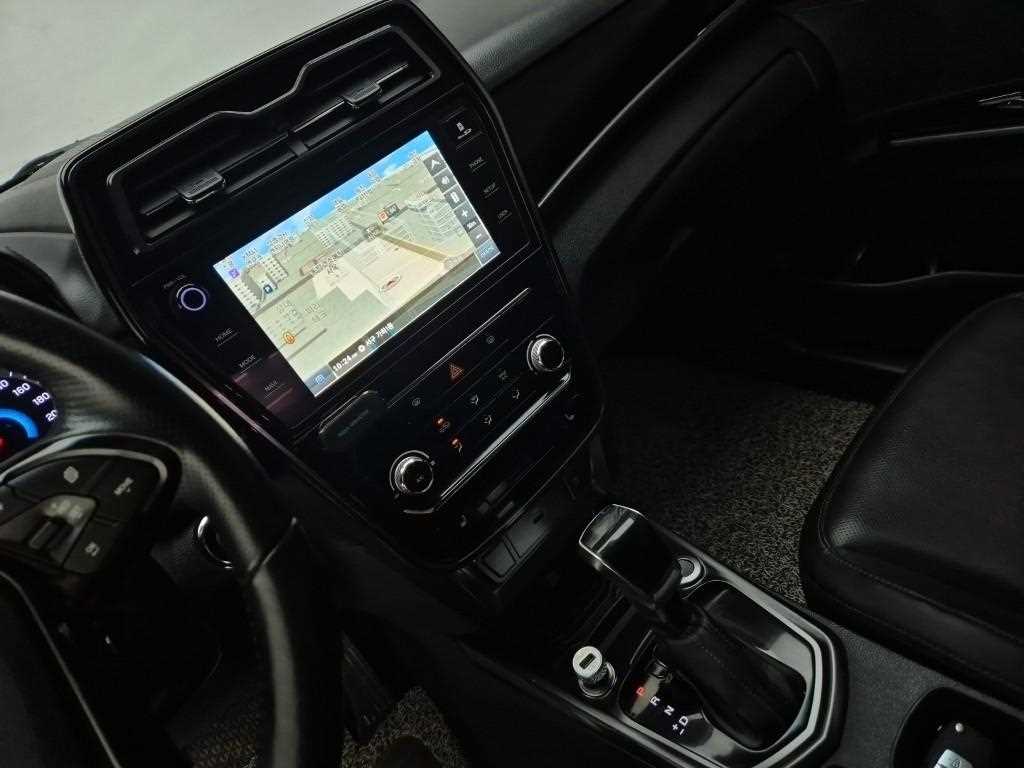 Ssangyong Tivoli - Vista 10