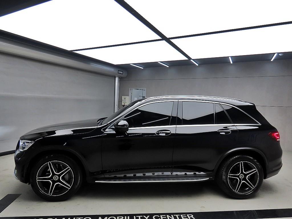 Mercedes Benz GLC Class - Vista 4