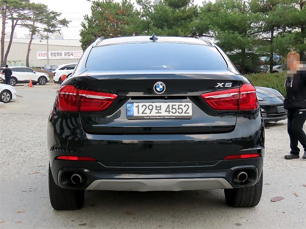 BMW X6 - Vista 4