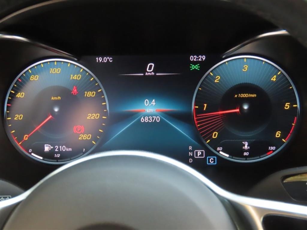 Mercedes Benz GLC Class - Vista 9