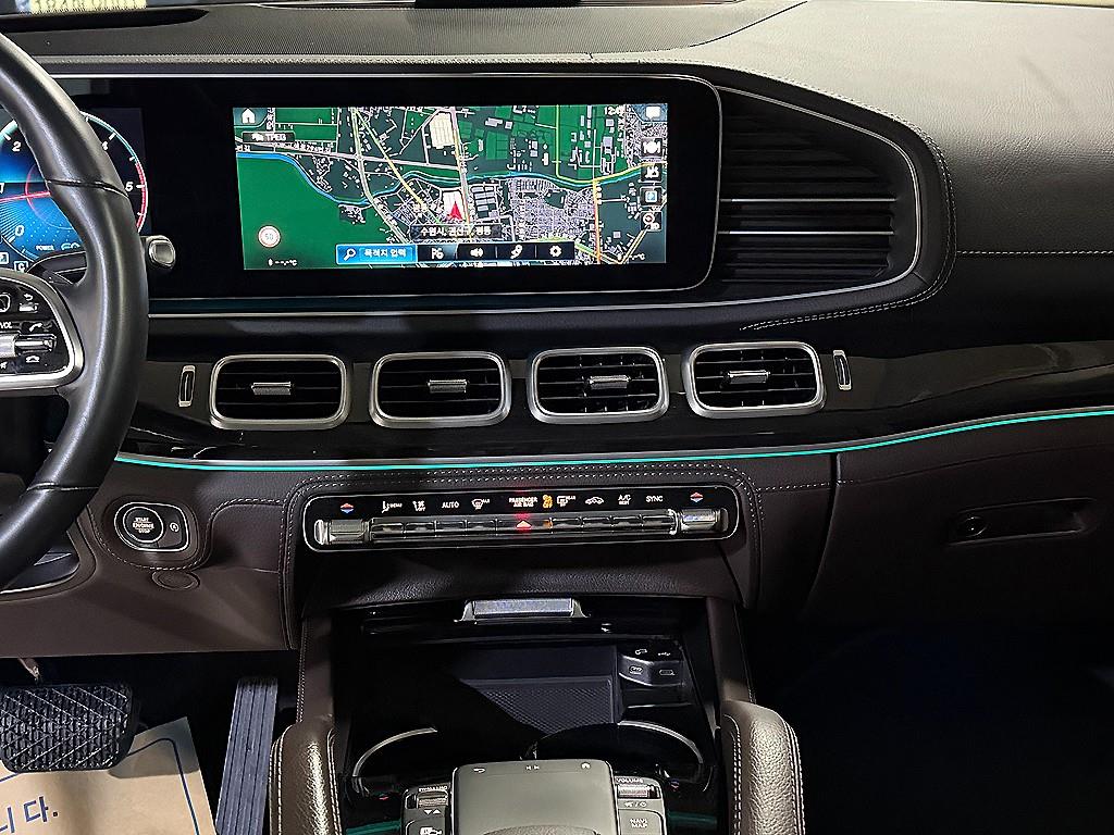 Mercedes Benz GLE Class - Vista 11