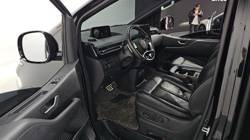 HYUNDAI Staria - Vista 11