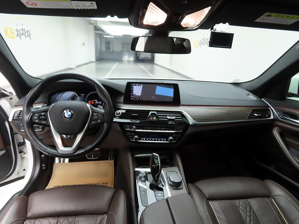 BMW 5 Series - Vista 6