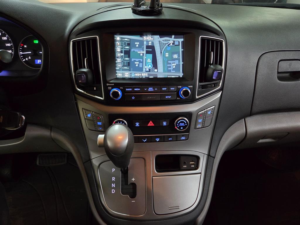 HYUNDAI Starex 2019 Negro - Importación desde Corea - HF Imports Iquique - Foto 13