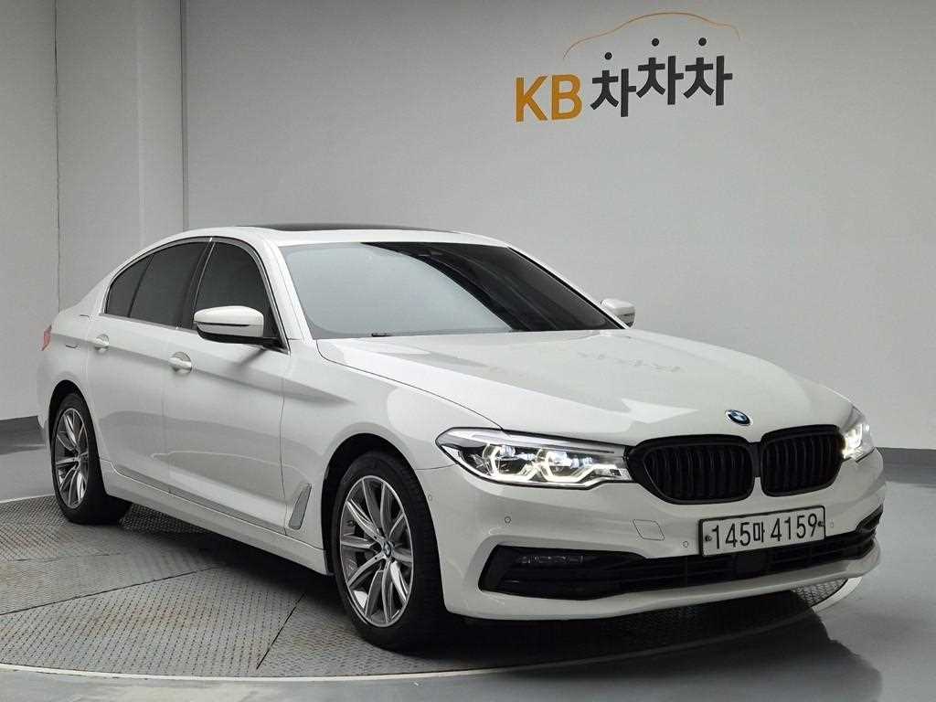 BMW 5 Series - Vista 4