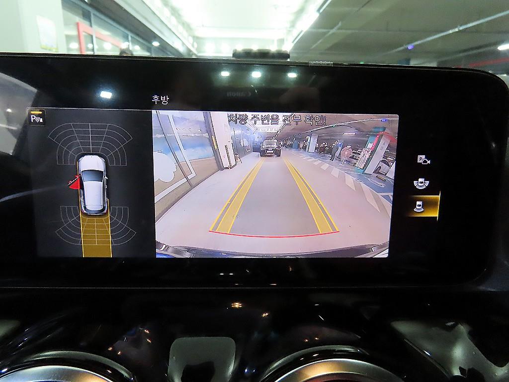 Mercedes Benz GLA Class 2023 Negro - Importación desde Corea - HF Imports Iquique - Foto 14