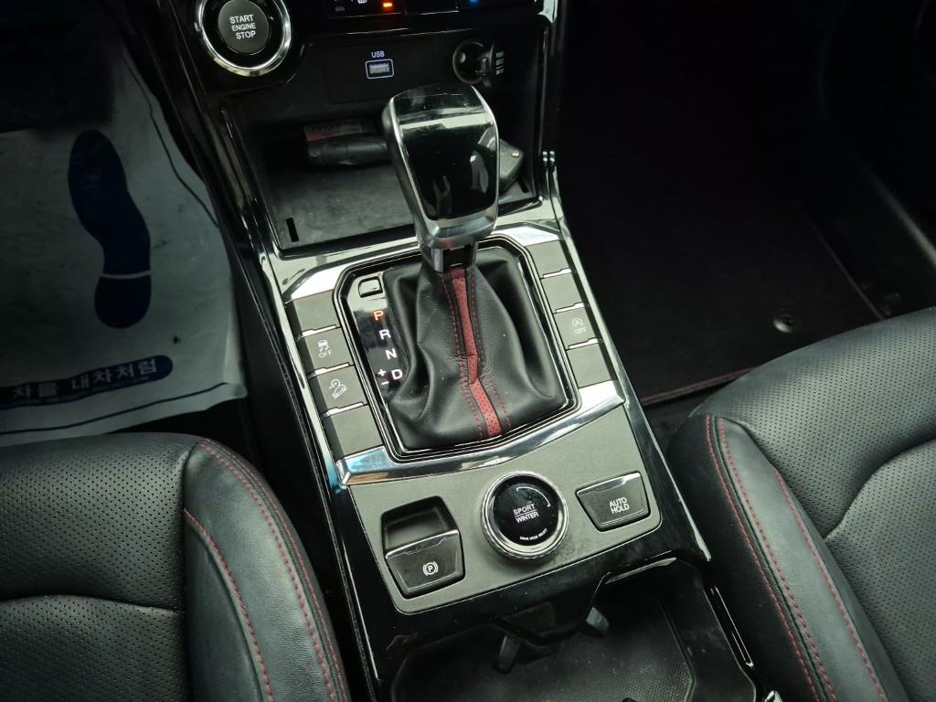 Ssangyong Korando - Vista 8