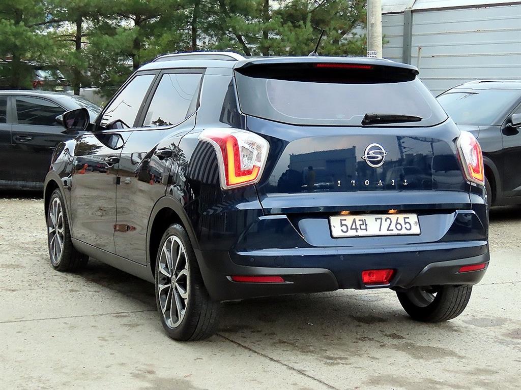 Ssangyong Tivoli - Vista 3