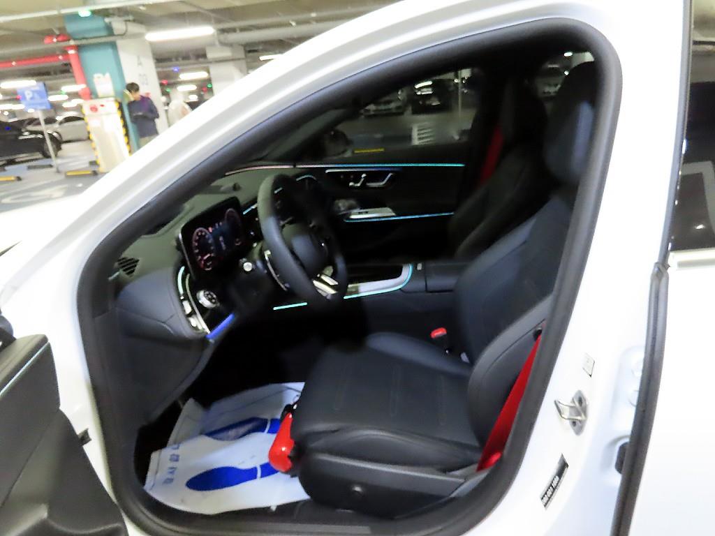 Mercedes Benz E class - Vista 6