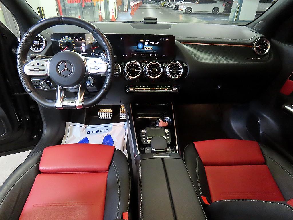 Mercedes Benz GLA Class - Vista 10