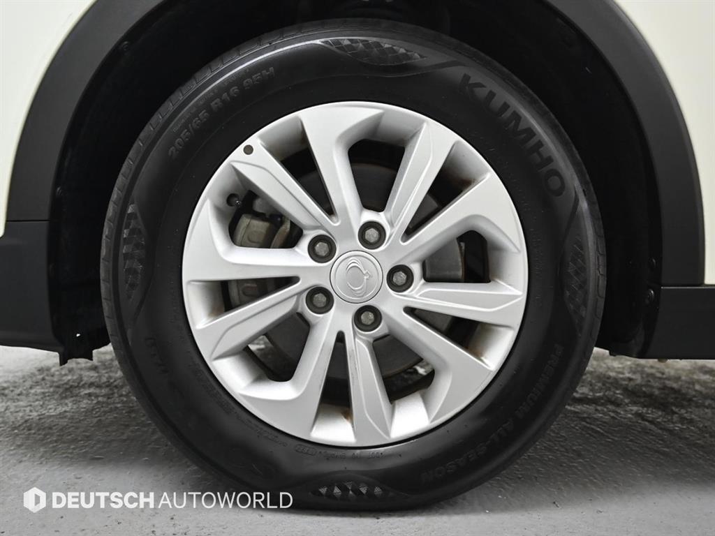 Ssangyong Tivoli 2021 Blanco - Importación desde Corea - HF Imports Iquique - Foto 20