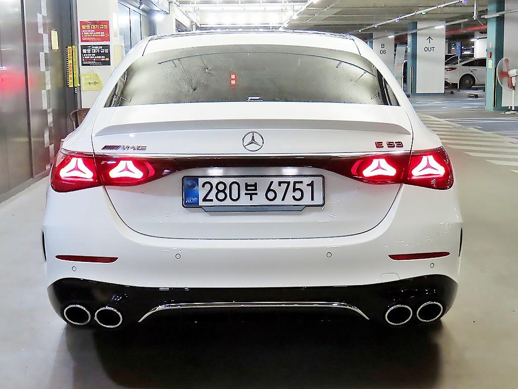 Mercedes Benz E class - Vista 5